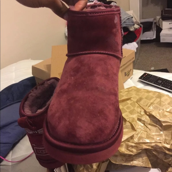 Uggs - Picture 3 of 4